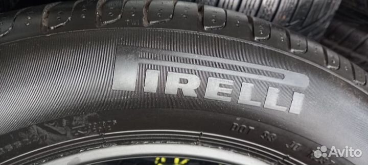 Pirelli Cinturato P7 215/55 R17 94W