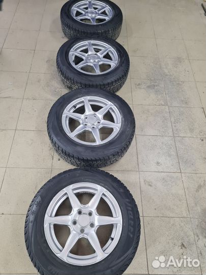 Зимние Колеса комплект 195/65R15 Viatti на литье