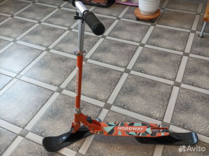 Самокат на лыжах Nordway