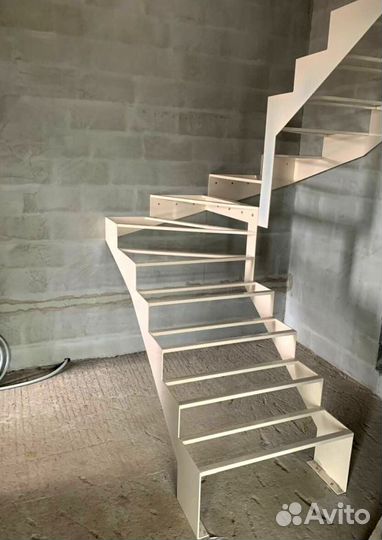 Винтовая лестница под ключ