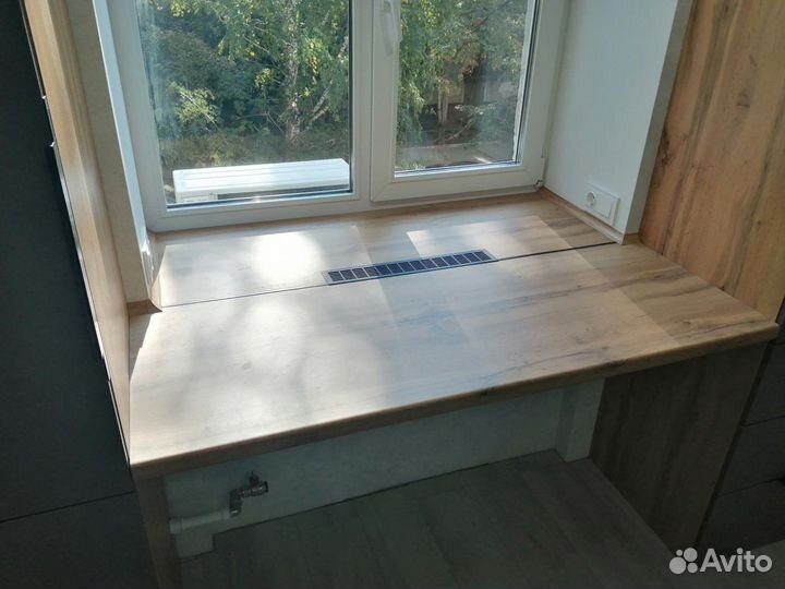 Рабочая зона у окна