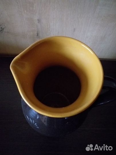 Кувшин интерьерный