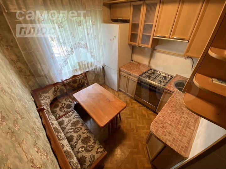 2-к. квартира, 46 м², 2/5 эт.