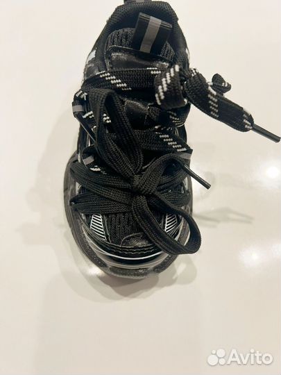 Кроссовки детские новые 24 размер