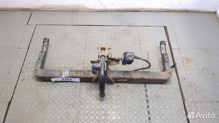 Устройство прицепное (фаркоп) Toyota Avensis 2, 20