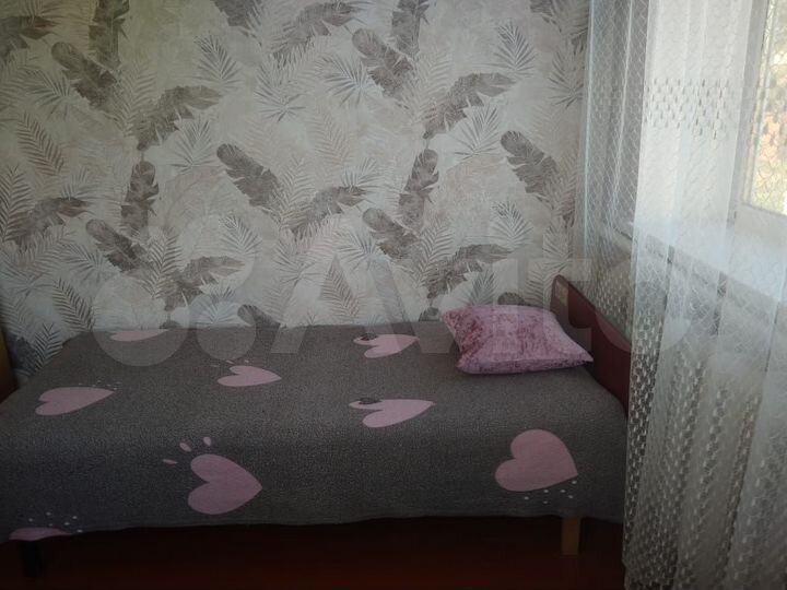 Комната 14 м² в 4-к., 2/2 эт.