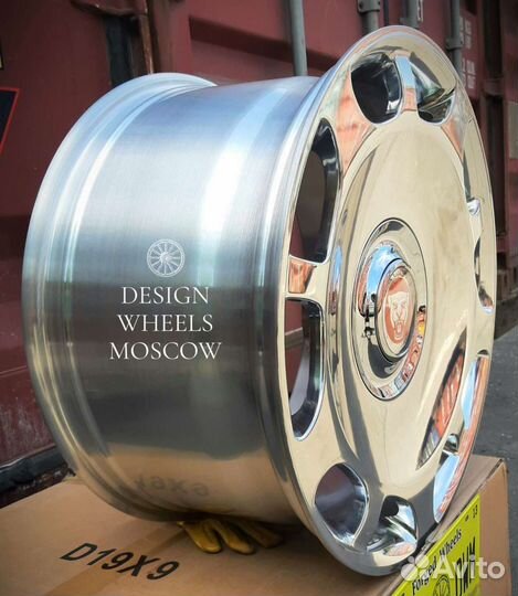 Кованые диски R19 на Jaguar XJ X351