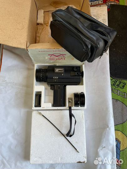 Кинокамера Зенит