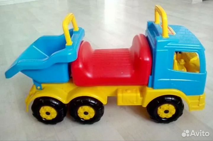 Детская машинка каталка толокар