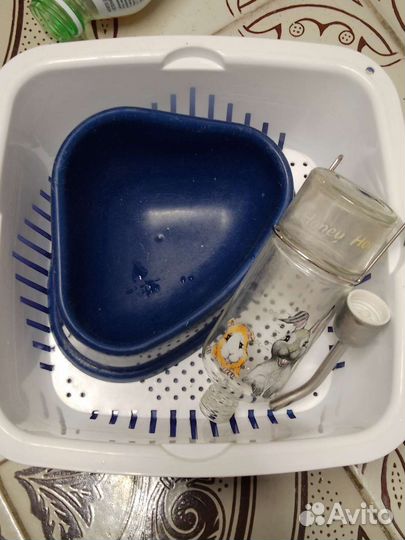 Песок, поилка для грызунов