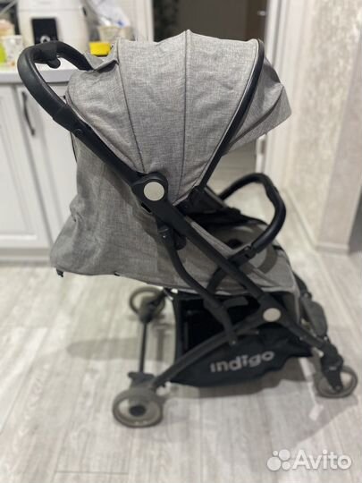 Прогулочная коляска indigo