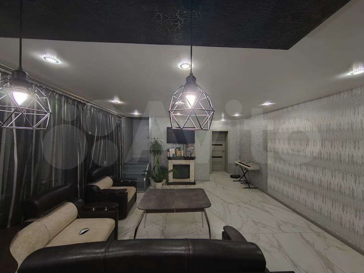 Коттедж 160 м² на участке 12 сот.