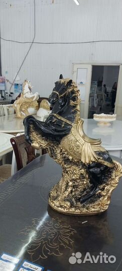 Скульптура Лошадка