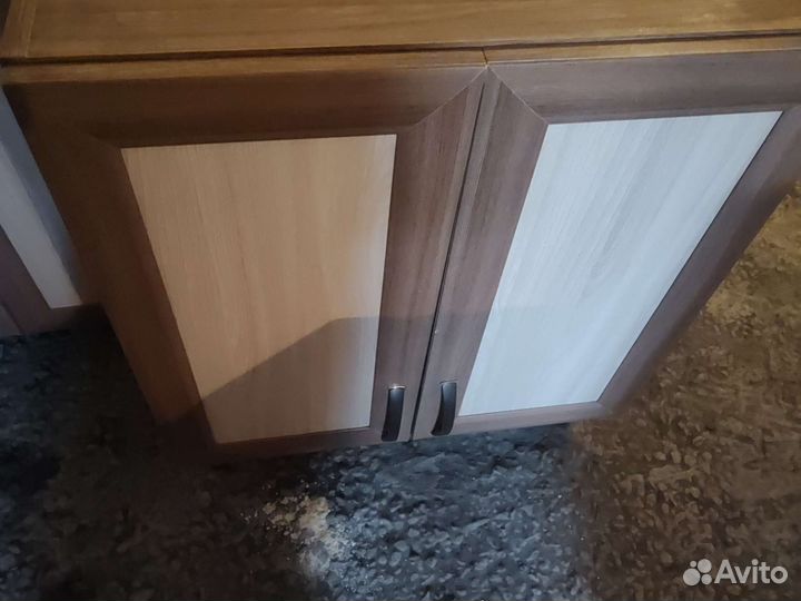 Кухонный гарнитур и плитка