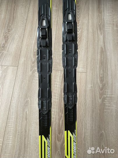 Беговые лыжи Fisher