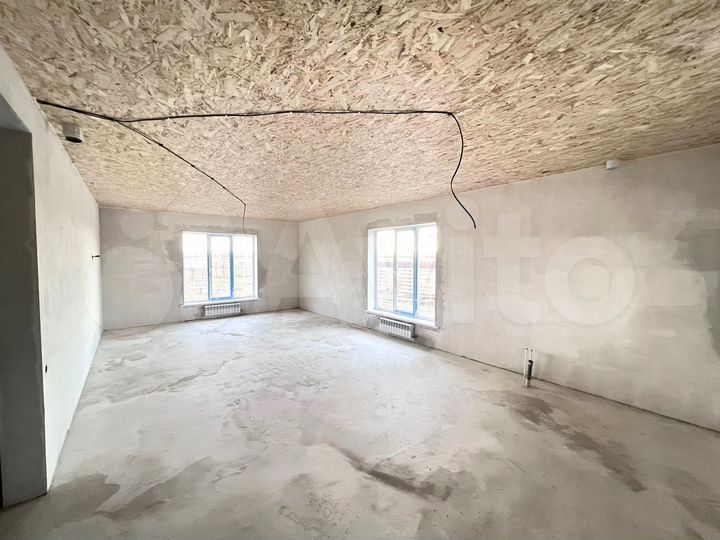 Дом 180 м² на участке 12 сот.