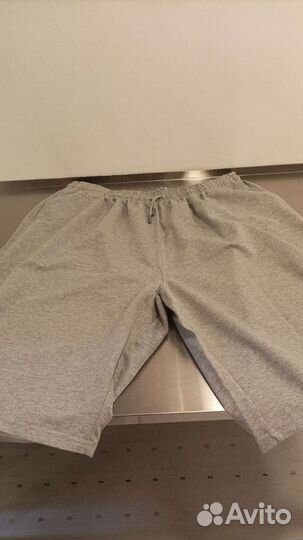 Новые шорты серые 68-70размер