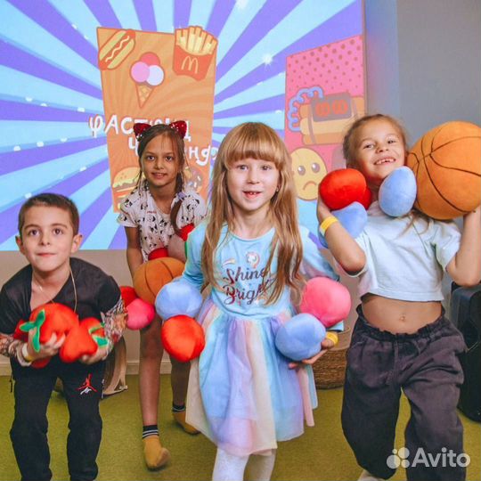 Интерактивная стена 