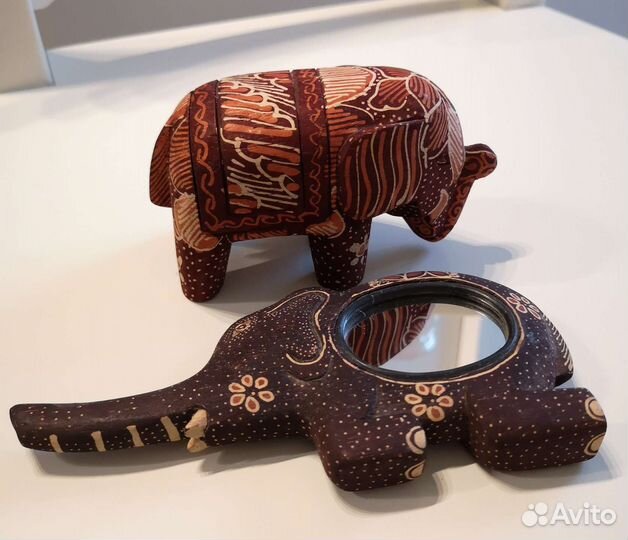 Слоны из дерева