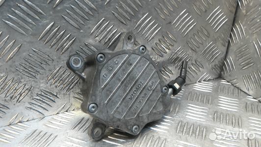Насос вакуумный toyota avensis T25 (93Y08KX01)