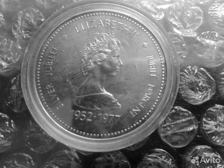 1 доллар 1977 г. Канада трон