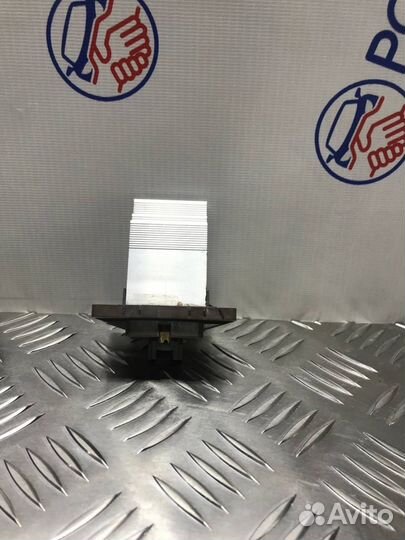 Резистор печки Kia Ceed 1