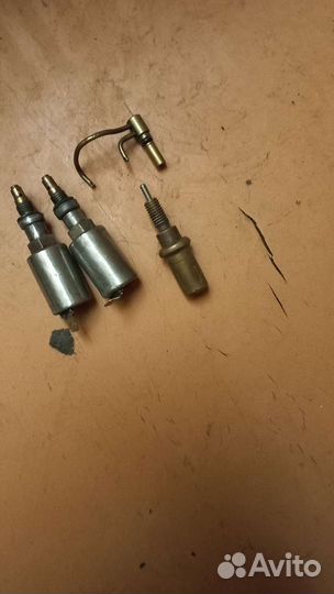 Датчик холостого хода 99ти