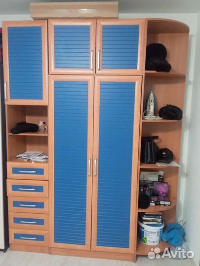 Шкаф