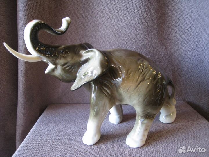Статуэтка Слоненок Фарфор Royal Dux Bohemia