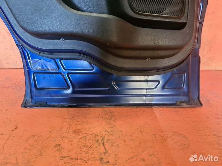 Дверь боковая задняя левая Ford Explorer U502 3.5