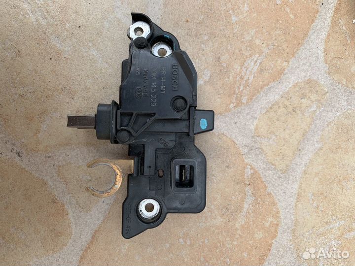 Реле генератора bosch на Вольво