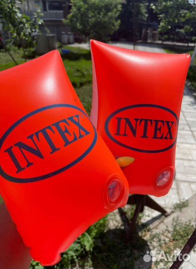 Нарукавники для плавания