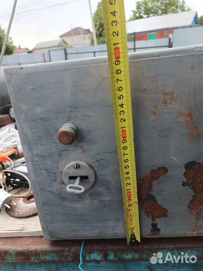 Сейф металлический бу