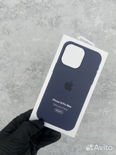 Чехлы на iPhone 16Pro Max