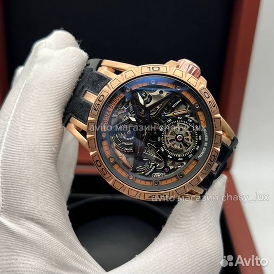 Часы Roger Dubuis Excalibur