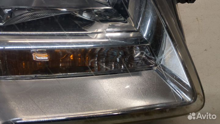 Фара (передняя) правая Volkswagen Touran, 2007