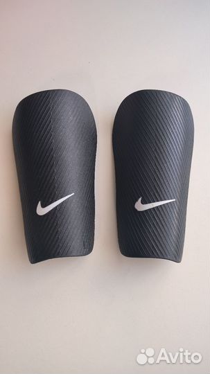 Щитки футбольные детские nike