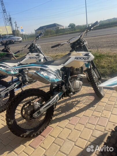 Кроссовый мотоцикл