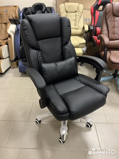 Офисное компьютерное кресло