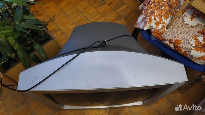 Телевизор samsung