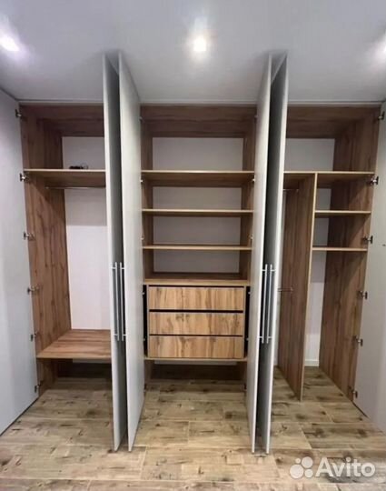 Гардеробная на заказ. Гардеробная шкаф под ключ