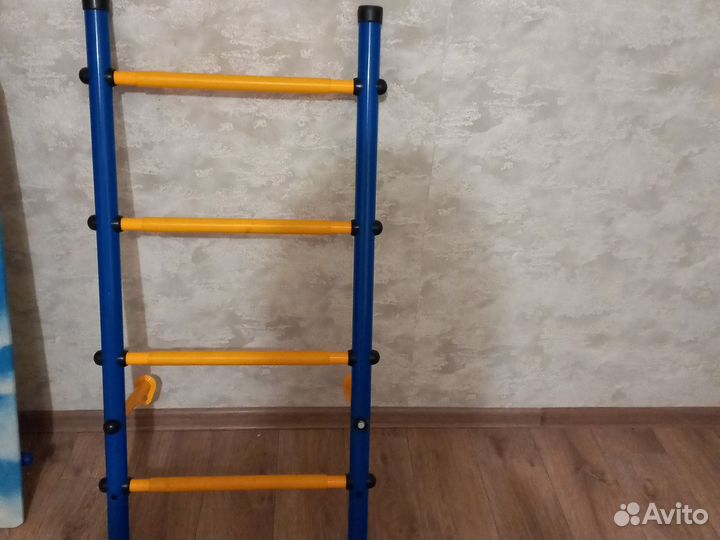 Детская шведская стенка