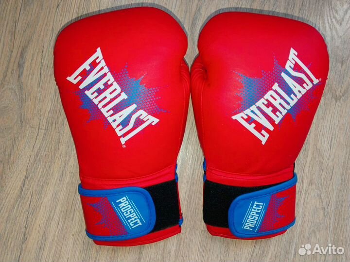 Боксерские перчатки 6 oz