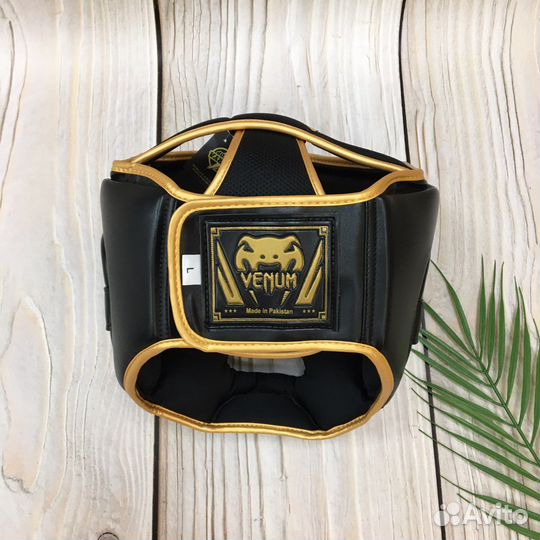 Боксерский шлем Venum