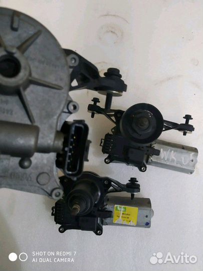 Моторчик дворника Jeep Grand Cherokee wk