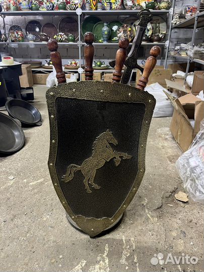 Подставка под шампура Щит