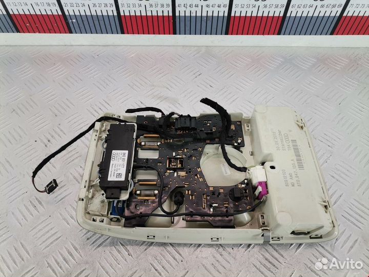 Фонарь салона (плафон) Audi A4 B8/8K 2011