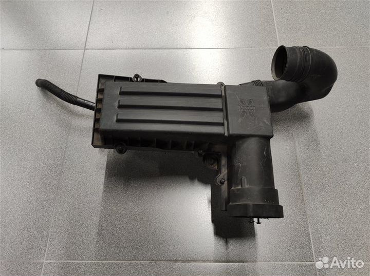 Корпус воздушного фильтра Vw Golf 6 Gti