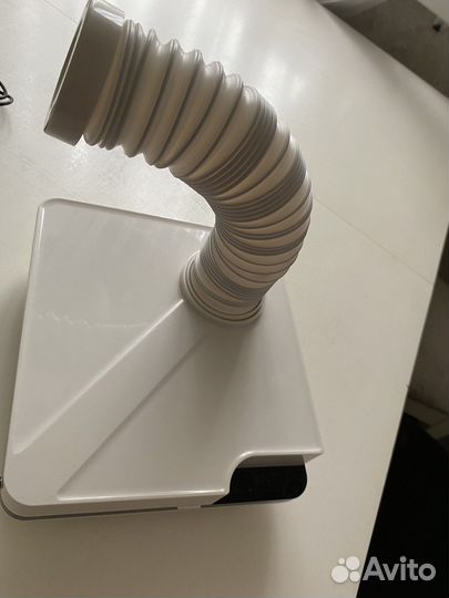 Вытяжка для маникюра и педикюра