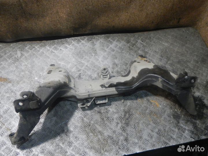 Б/У Б/У Подрамник (Подвеска передних колес), Ni